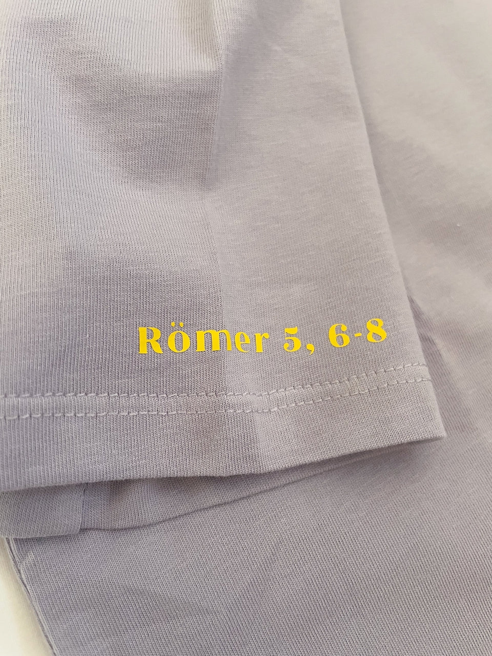Bunte T-Shirts Gr. 122-128