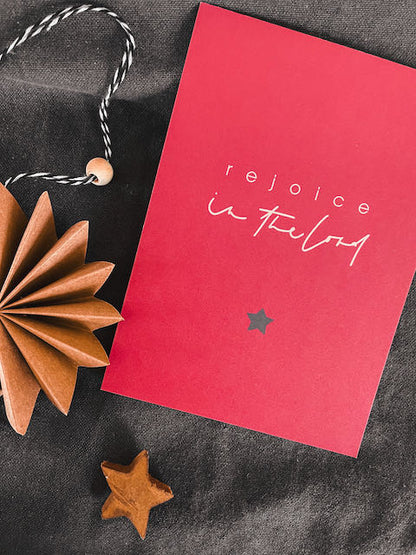 Weihnachtskarte mit Bibelvers, christliche Weihnachtskarten, christlicher onlineshop, Friedefürst, Jesus der Retter ist da, lettersandbeauties, gesegnete Weihnachten, Oh come let us adore him, rejoice in the Lord