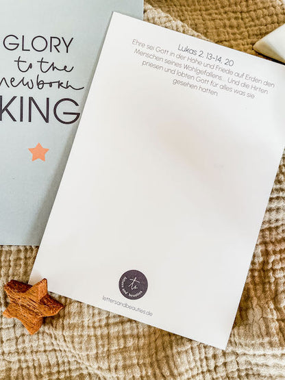 Weihnachtskarte mit Bibelvers, christliche Weihnachtskarten, christlicher onlineshop, Friedefürst, Jesus der Retter ist da, lettersandbeauties, gesegnete Weihnachten, Oh come let us adore him, rejoice in the Lord