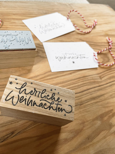 christlicher onlineshop, lettersandbeauties, Tabea Röger, Stempel, DIY, der Retter ist da, Jesus kam für dich, Weihnachtsgeschenke, Stempel für Weihnachtskarten, frohe Weihnachten, Geschenkeanhaenger selber machen